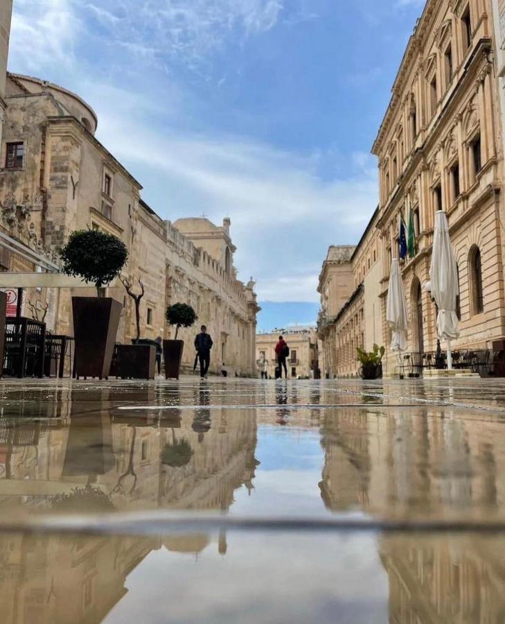 Palazzo Gancia Holiday Homes Szirakúza Kültér fotó